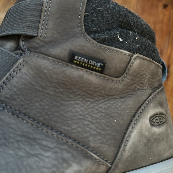 Super adorable leather keens high tops - Picture 4 of 6